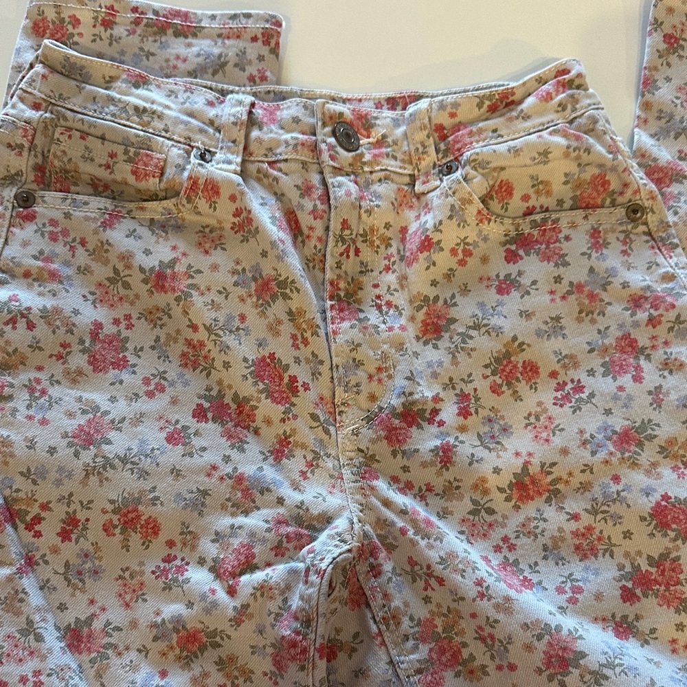 American Eagle Outfitters Floral Jeans - Cream with colorful flowers - Picture 2 of 4